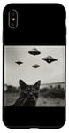 Coque pour iPhone XS Max Cat Selfie with UFO Weird 50s Photo ---