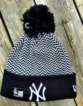 NEW YORK YANKEES Black Herringbone NEW ERA Baseball BOBBLE BEANIE HAT MLB Adult