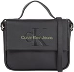 Calvin Klein Jeans Femme Sac à Bandoulière Petit, Noir (Black/Dark Juniper), Taille Unique