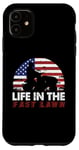 Coque pour iPhone 11 Tondeuse à gazon Life In The Fast Tondeuse à gazon Racing Gardener