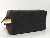 Hugo Boss Parfums Men Toiletry Wash Bag / Travel Pouch