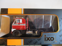 Miniature tracteur INTERNATIONAL HARVESTER DCOF 405 1959 1/43 IXO TR130