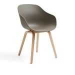 HAY - AAC222 Chair WB Lacq Oak Base Khaki 2.0 Shell - Matstolar - Hee Welling - Grå - Trä/Plast