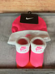 Nike Swoosh Infant Babies Beanie Hat Booties Crib Shoes Socks Set Hyper Pink 0-6