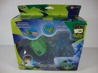 BEN 10 ALIEN FORCE BIG CHILL VEHICLE FIGURE SET ALIEN CREATURES NEW