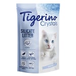 Tigerino Crystals -paakkuuntuva kissanhiekka – Sensitive, hajusteeton - säästöpakkaus 3 x 5 l