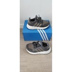 Baskets basses enfant adidas  Adidas Swift Run taille 25