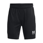 Under Armour Y Challenger Core Short, Short pour garçon à séchage rapide et anti-transpiration, extensible dans les 4 sens, short de sport ample pour l'éducation physique, l'entraînement de football et autres