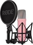 NT1 Série Signature - Microphone à condensateur avec Accessoires pour la Production Musicale, l'enregistrement Vocal, Le Streaming et Les podcasts (Rose).[G54]