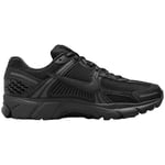 Baskets Nike  Zoom Vomero 5