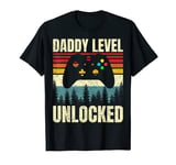 vintage daddy level unlocked funny gamer new daddy father T-Shirt