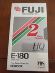 LOT DE DEUX CASSETTES VHS MAGNETOSCOPE HQ FUJI E-180 NEUVES SOUS EMBALLAGE