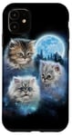 Coque pour iPhone 11 Trois chats mignons engloutis dans les nuages de galaxie sous la lune glacée