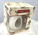 Yankee Candle Christmas Burner Warmer Gift Set includes 3 Scented Wax Melts