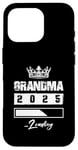 Coque pour iPhone 16 Pro Grandma 2025 Loading | Citation de famille amusante