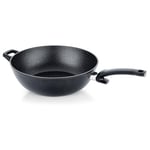 Fissler Adamant 100-800-32-100/0 Wok/Poêle à Servir (Ø 32 cm, 6 l) en Aluminium, Revêtu, Anti-Adhésif, Bord Haut, Résistant Aux Rayures – Compatible Induction – Noir