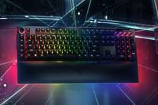 Razer BlackWidow V4 Pro Gaming Tastatur  Green Switch  USB  DE Layout