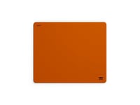 Fnatic Tapis de Souris de Jeu Max Dash L Pro, Surface Rapide en Tissu Texturé Orange, Revêtement Résistant à l'eau, Base en Mousse PORON Antidérapante et Bords Cousus Micro-Tricots (480x400x6mm)