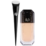 KVD Beauty Lock it Edge Foundation Brush and Beauty Good Apple Full-Coverage Serum Foundation 30ml Bundle (Various Shades) - Light 010