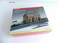 HORNBY R8000 MAQUETTE A CONSTRUIRE COUNTRY STATION / GARE DE CAMPAGNE - ECH HO