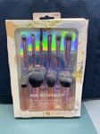 Real Techniques Travel Fantasy 10 Piece Mini Brush Kit. Brand New. Damaged Box