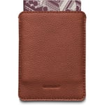 Woolnut Leather Sleeve för Passports -passficka, konjak