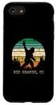 iPhone SE (2020) / 7 / 8 Rio Grande CO USA Sasquatch Peace Sign Bigfoot Design Case