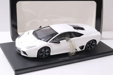 1:18 AUTOart Lamborghini Reventon Mat Blanc