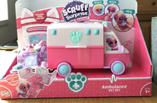 Little Live Scruff Surprise Vet Rescue Vet Ambulance Set With Excusive Dachshund