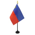 AZ FLAG - Mini Drapeau Liechtenstein De Table - 15x10 cm - Drapeau Liechtensteinois De Bureau 100% Polyester Avec Hampe Pointe Dorée