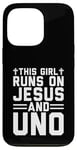 Coque pour iPhone 13 Pro Cette fille court sur Jesus and Uno, jeu de cartes chrétien amusant