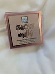 The Beauty Crop Glow Milk Pressed Illuminating Powder Pear Pressure 3g