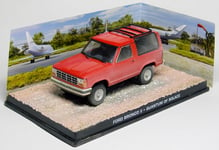 FORD BRONCO II QUANTUM OF SOLACE JAMES BOND 007 UNIVERSAL HOBBIES 1/43 DIRTY