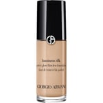 Armani Smink Ansiktssminkning Luminous Silk Foundation No. 4,5 18 ml (23.222,00 kr / 1 l)