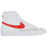 Baskets Nike  Blazzer Mid '77