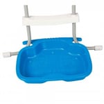 Bac pediluve rince pieds clipsable sur echelle piscine hors sol. Ce bac est stable et securisant avec sa surface antide