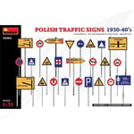 FR- Miniart POLISH TRAFFIC SIGNS 1930-40s KIT 1:35 - MIN35664