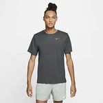 Nike M NK Breathe Run Top SS T-Shirt Homme, Iron Grey/Iron Grey/(Reflective Silv), FR : L (Taille Fabricant : L)