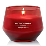 Yankee Candle Studio Scented Candle | Bougie moyenne Couronne de Pommes Rouges|Bougie longue durée : 35 à 50 heures de combustion |Design en verre élégant avec cire rouge | Cadeau parfait pour femme