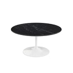 Knoll - Saarinen Round Table - Soffbord, Vitt underrede, skiva i matt svart Marquina marmor, H: 38, Ø 91 - Sohvapöydät - Eero Saarinen - Musta,Valkoinen - Metalli/Kivi