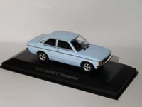 Opel Kadett C berline de 1978 Bleu  au 1/43 de Minichamps / Maxichamps 940048100