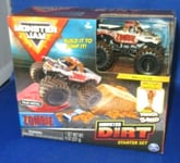 EXCLUSIVE MONSTER JAM 1 MONSTER TRUCK ZOMBIE DIRT STARTER SET 2019, NEW