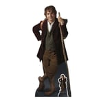 Figurine en carton - Bilbon dans sa tenue traditionnelle avec son bâton et son sac à dos - Le Hobbit - Haut 133 cm