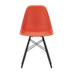 Vitra Eames Plastic Side Chair RE DSW stol 03 poppy red-black maple