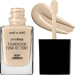 WET N WILD Photo Focus Dewy Foundation - Porcelain