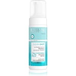 Eveline Cosmetics Clean Shot 2% Panthenol Complex Mild renseskum har en beroligende virkning 150 ml