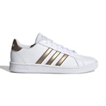 32 kyykkyä Adidas Grand Court White