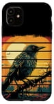 Coque pour iPhone 11 Rétro coucher de soleil effrayant noir corbeau corbeau oiseau branche d'arbre lac