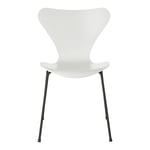 Fritz Hansen - Sjuan 3107 White Lackad/Warm Graphite - Ruokapöydän tuolit - Arne Jacobsen - Valkoinen - Metalli/Puu