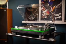 Technics Begagnad Technics SL-1210 MK2 Grön 1210G tallrik